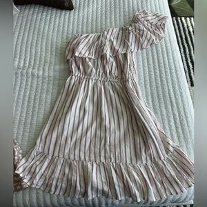 BB Dakota one shoulder dress